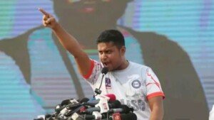 কারো কাছ থেকে এক টাকা নিয়েছি প্রমাণ হলে রাজনীতি ছেড়ে দেব: হাসনাত আব্দুল্লাহ