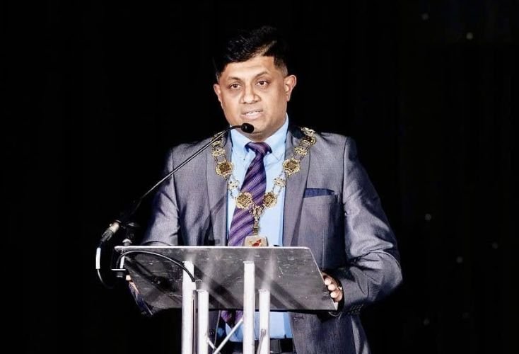 ভিসা জালিয়াতির অভিযোগ বাংলাদেশি বংশোদ্ভূত সাবেক ব্রিটিশ মেয়রের বিরুদ্ধে