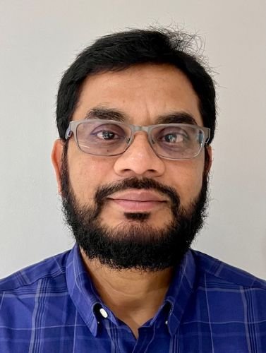 আপনার স্থানীয় ফার্মাসিস্টই হতে পারেন আপনার প্রথম স্বাস্থ্য পরামর্শদাতা