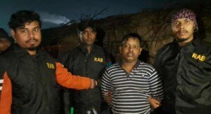 হাদিকে হত্যাচেষ্টা: মূল অভিযুক্ত ফয়সালের ঘনিষ্ঠ সহযোগী গ্রেপ্তার