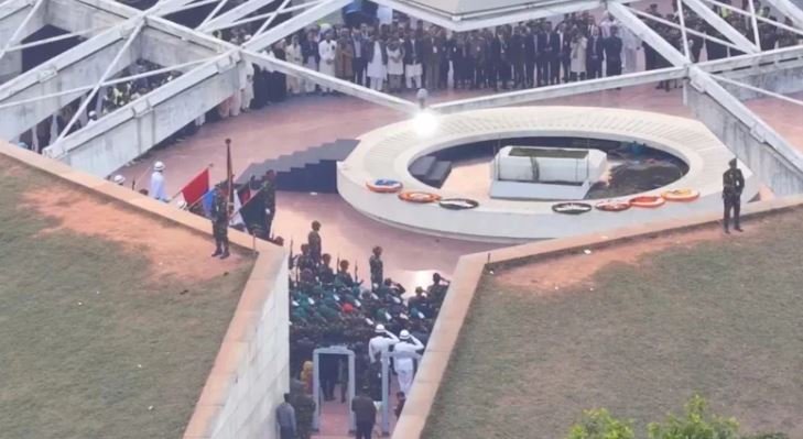 রাষ্ট্রীয় মর্যাদায় খালেদা জিয়ার দাফন সম্পন্ন