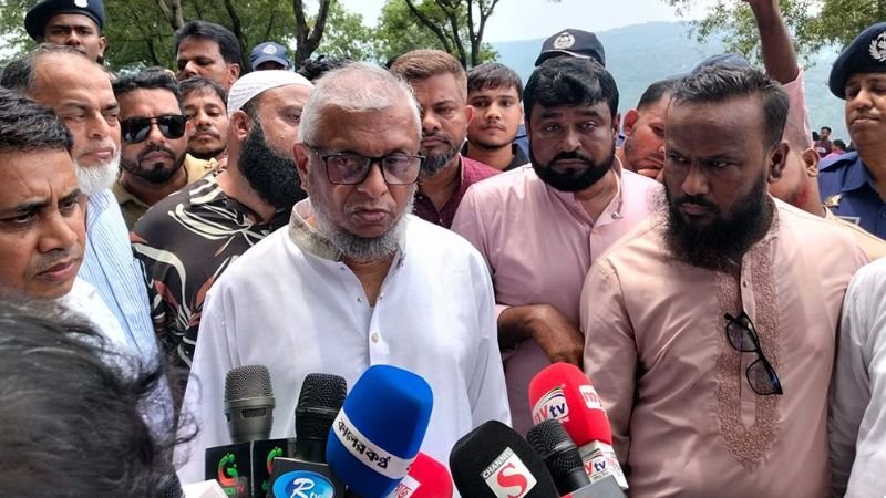 জাফলংকে আধুনিক ও নিরাপদ পর্যটন নগরী হিসেবে গড়ে তোলা হবে : মন্ত্রী আরিফুল হক চৌধুরী