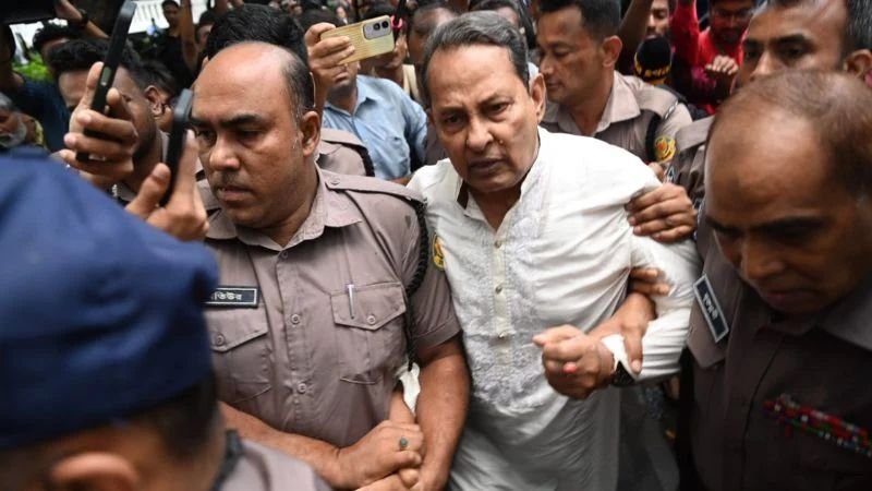 মানবতাবিরোধী অপরাধ: ইনুর ১০ বছরের সশ্রম কারাদণ্ড