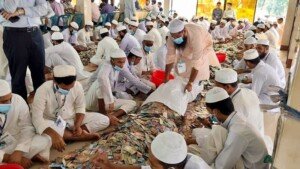 রেকর্ড ভেঙে পাগলা মসজিদের দানবাক্সে মিলল প্রায় ১৬ কোটি টাকা