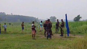 ৮০ ঘণ্টা পর ১২ জনকে ফেরত নিল বিএসএফ