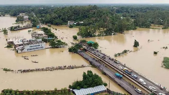 বন্যায় ক্ষতিগ্রস্ত ১২ লাখের বেশি মানুষ, মৃত্যু ৫৮