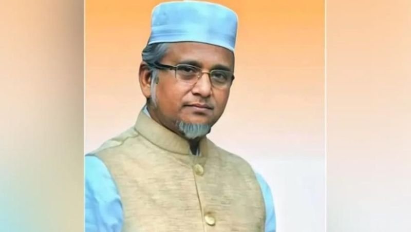 তরুণীর সঙ্গে ব্যক্তিগত মুহূর্তের ভিডিও ভাইরাল, জামায়াত এমপি বললেন ‘দ্বিতীয় স্ত্রী’