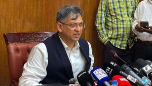 আদালতে রাষ্ট্রপ্রতির বিরুদ্ধে মামলা করা যায় না : স্বরাষ্ট্রমন্ত্রী