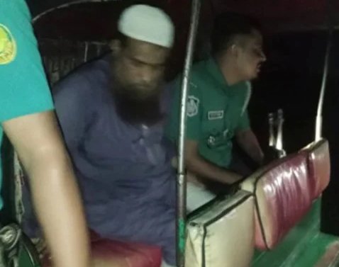 ‘বডি ম্যাসাজ’ করানোর নামে ছাত্রকে বলাৎকারের অভিযোগ, সিলেটে মাদ্রাসা প্রিন্সিপাল গ্রেপ্তার