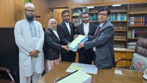 শাপলা চত্বরে হত্যাযজ্ঞ : শেখ হাসিনাসহ ৪১ জনের বিরুদ্ধে আনুষ্ঠানিক অভিযোগ দাখিল