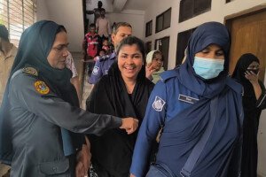 স্বামী হত্যায় দণ্ডপ্রাপ্ত স্ত্রী বললেন, ‘যত খুশি মন চায় ভিডিও করেন, দেহুক সবাই’