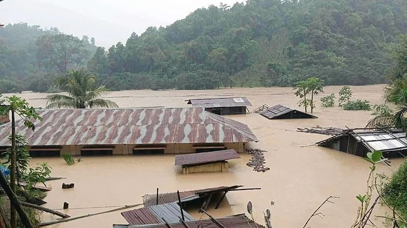 বন্যায় ১০ লাখের বেশি মানুষ ক্ষতিগ্রস্ত, মাথাপিছু নগদ বরাদ্দ ২৮ টাকা