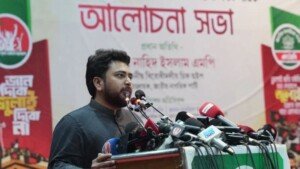 শেখ হাসিনা দেশে ফিরলে সরাসরি ফাঁসির মঞ্চে নেওয়া হবে: নাহিদ