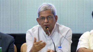 সরকারের চাপ না থাকলেও অনেক সংবাদকর্মী আত্মনিয়ন্ত্রণের পথে হাঁটেন : মির্জা ফখরুল