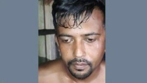 নারীর ঘরে বস্ত্রহীন অবস্থায় যুবদল নেতা আটক, ভিডিও ভাইরাল